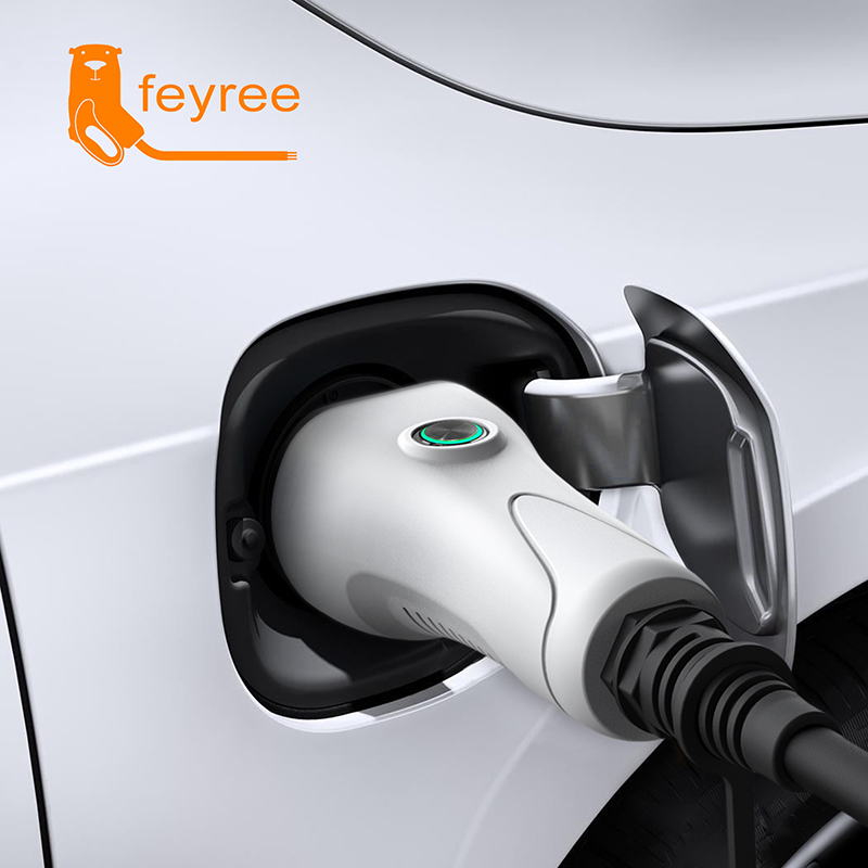Outdoor Power Hub - feyree V2L Cable Electric Car Side